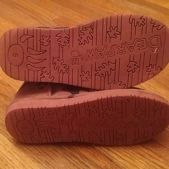 Bearpaw Boots Big Kid size 5 - Picture 2 of 6